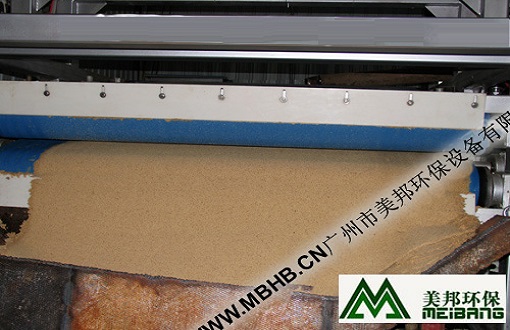 木薯渣脫水圖例（普通型）--帶式脫水機(jī)在農(nóng)植物應(yīng)用類(lèi)